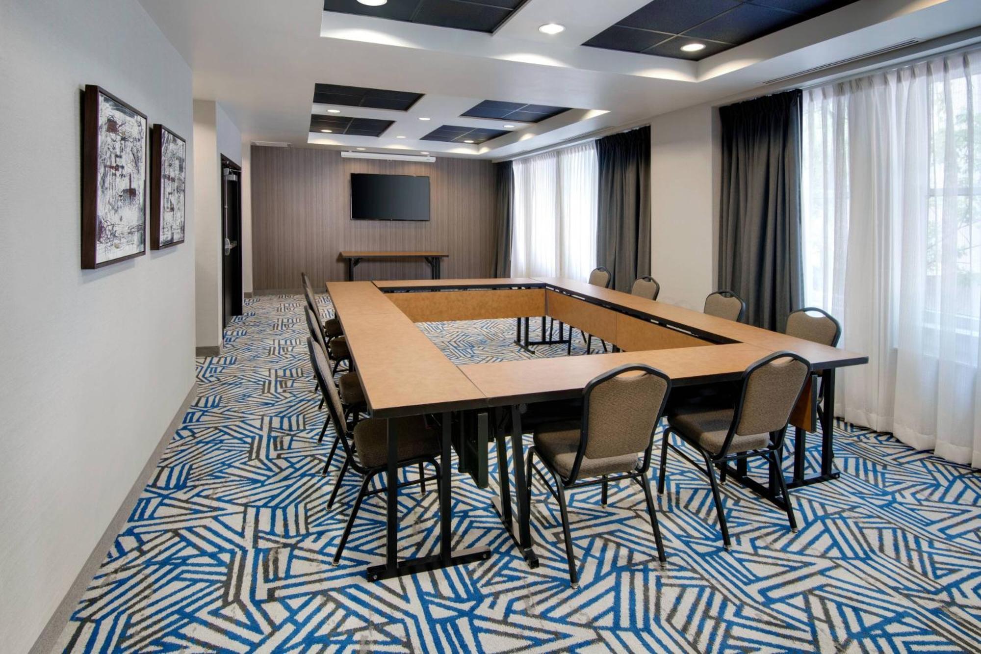 Courtyard By Marriott Atlanta Downtown Hotel Bagian luar foto